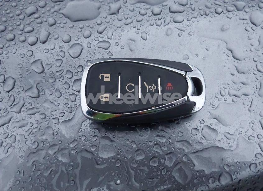 Photo 11 of 2018 Chevrolet Equinox LT (VIN 3GNAXJEV4JL400892)