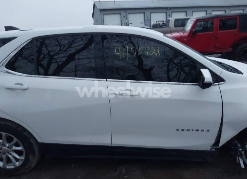 Photo 14 of 2018 Chevrolet Equinox LT (VIN 3GNAXJEV4JL400892)