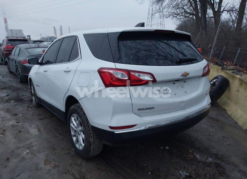 Photo 3 of 2018 Chevrolet Equinox LT (VIN 3GNAXJEV4JL400892)