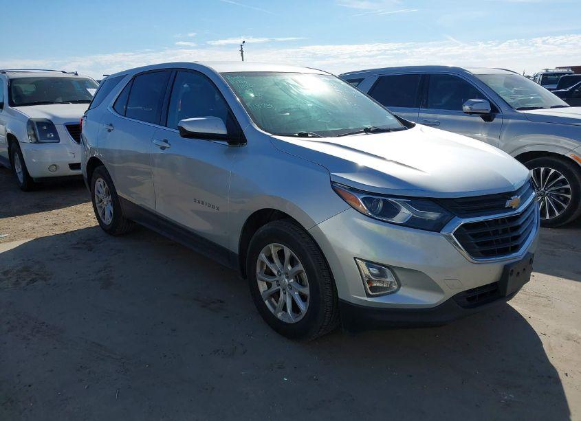 2018 Chevrolet Equinox LT (VIN 3GNAXJEV4JS512906) main photo