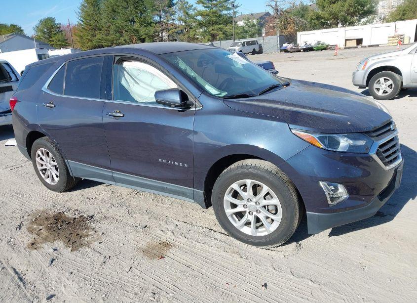 2018 Chevrolet Equinox LT (VIN 3GNAXJEV4JS527373) main photo