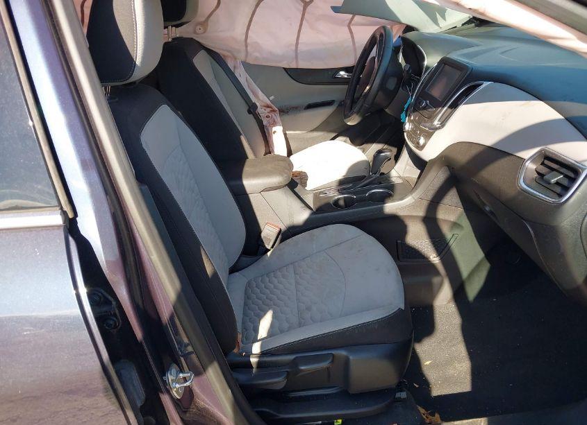 Photo 5 of 2018 Chevrolet Equinox LT (VIN 3GNAXJEV4JS527373)