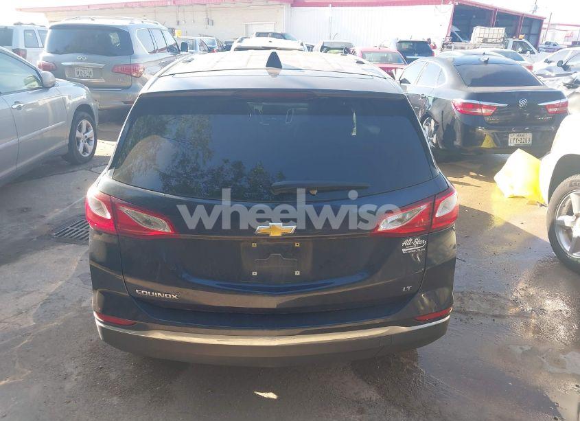 Photo 16 of 2018 Chevrolet Equinox LT (VIN 3GNAXJEV4JS533612)