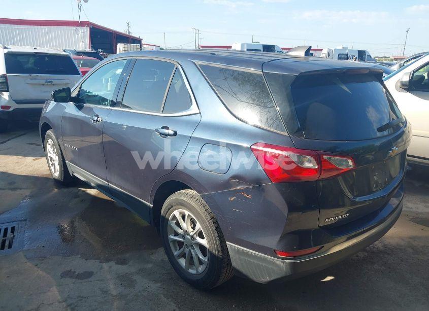 Photo 3 of 2018 Chevrolet Equinox LT (VIN 3GNAXJEV4JS533612)