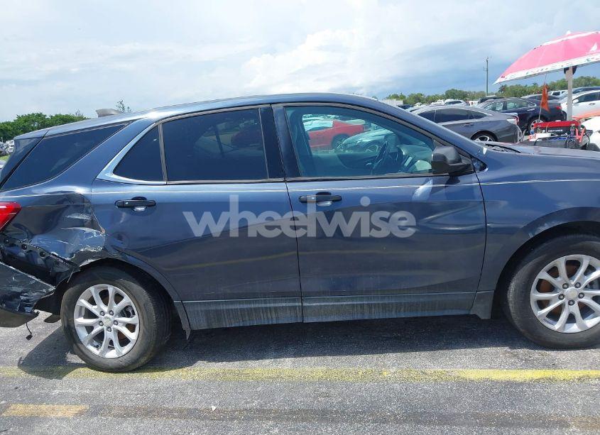 Photo 13 of 2018 Chevrolet Equinox LT (VIN 3GNAXJEV4JS543119)