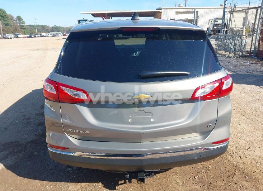 Photo 17 of 2018 Chevrolet Equinox LT (VIN 3GNAXJEV4JS581496)