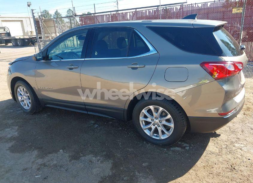 Photo 3 of 2018 Chevrolet Equinox LT (VIN 3GNAXJEV4JS581496)