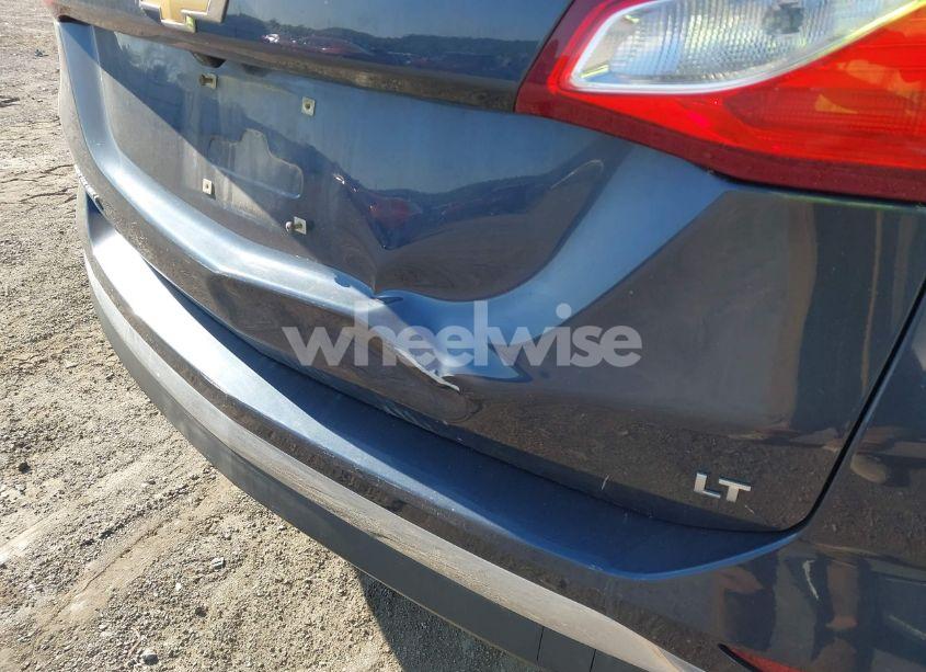 Photo 12 of 2018 Chevrolet Equinox LT (VIN 3GNAXJEV4JS582034)