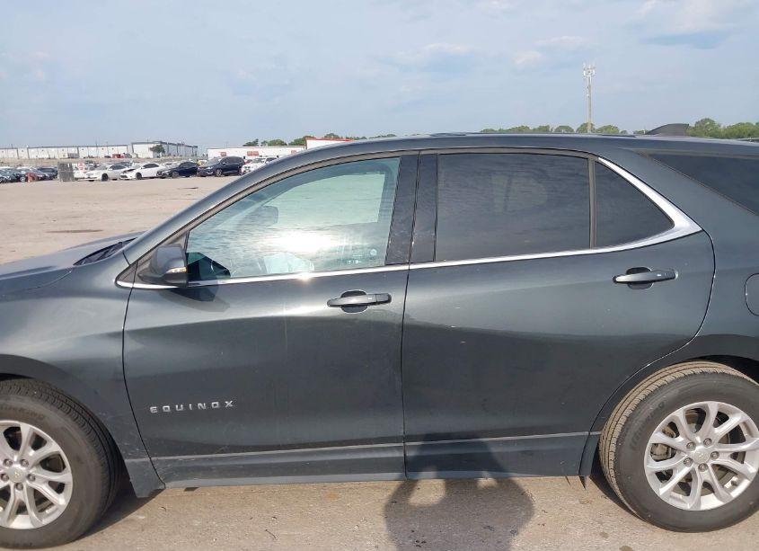 Photo 14 of 2018 Chevrolet Equinox LT (VIN 3GNAXJEV4JS584205)