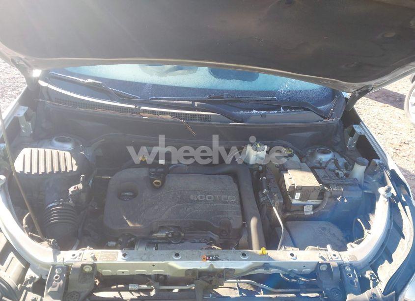 Photo 10 of 2018 Chevrolet Equinox LT (VIN 3GNAXJEV4JS621284)