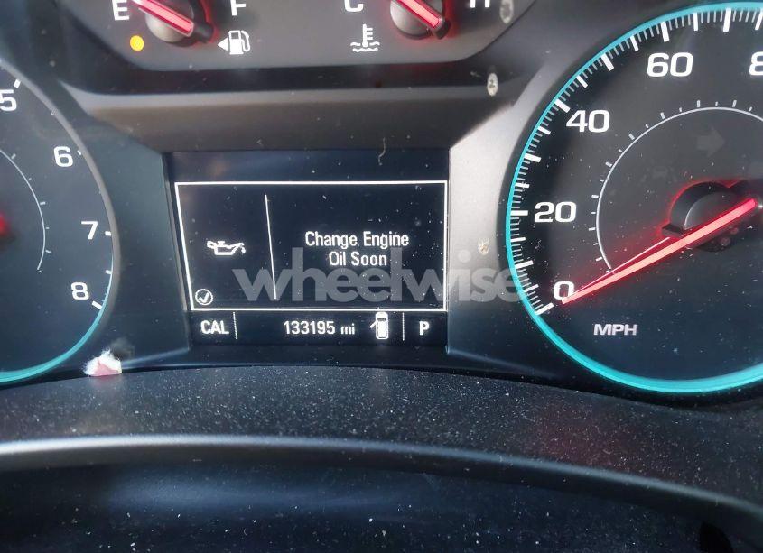 Photo 15 of 2018 Chevrolet Equinox LT (VIN 3GNAXJEV4JS621284)
