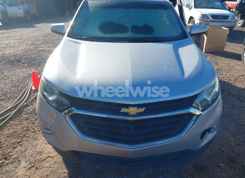 Photo 6 of 2018 Chevrolet Equinox LT (VIN 3GNAXJEV4JS621284)