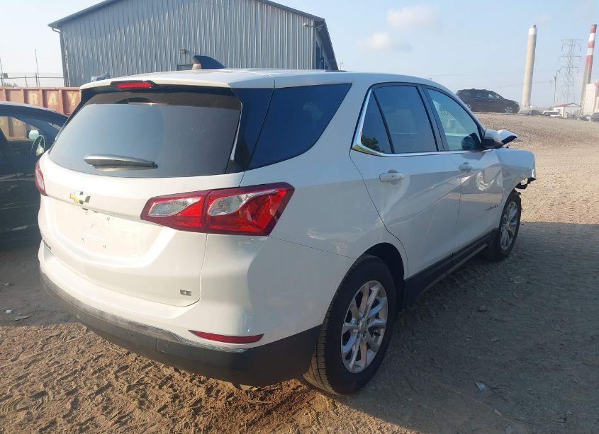 Photo 4 of 2018 Chevrolet Equinox LT (VIN 3GNAXJEV4JS642653)