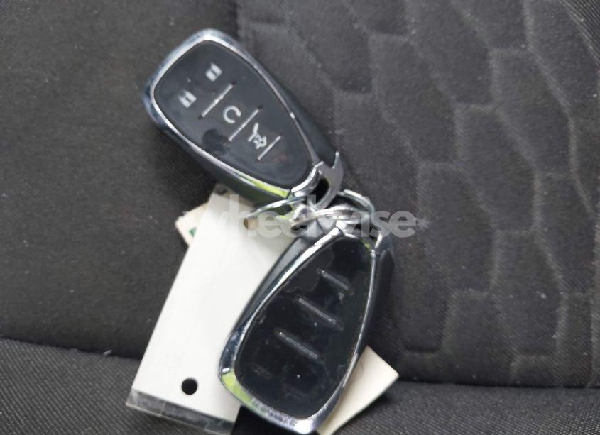 Photo 11 of 2019 Chevrolet Equinox LT (VIN 3GNAXJEV4KL308568)