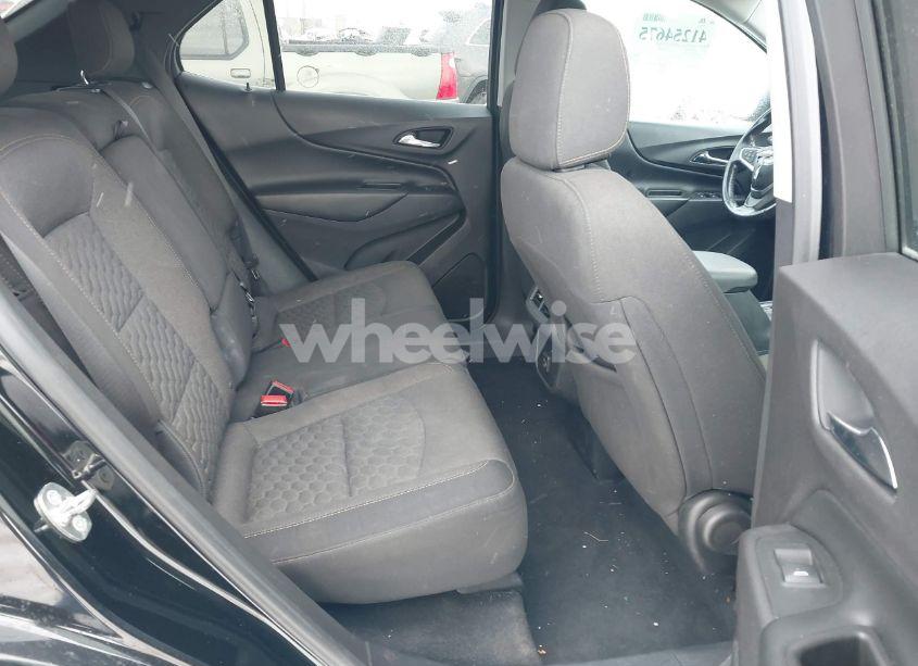 Photo 8 of 2019 Chevrolet Equinox LT (VIN 3GNAXJEV4KL308568)