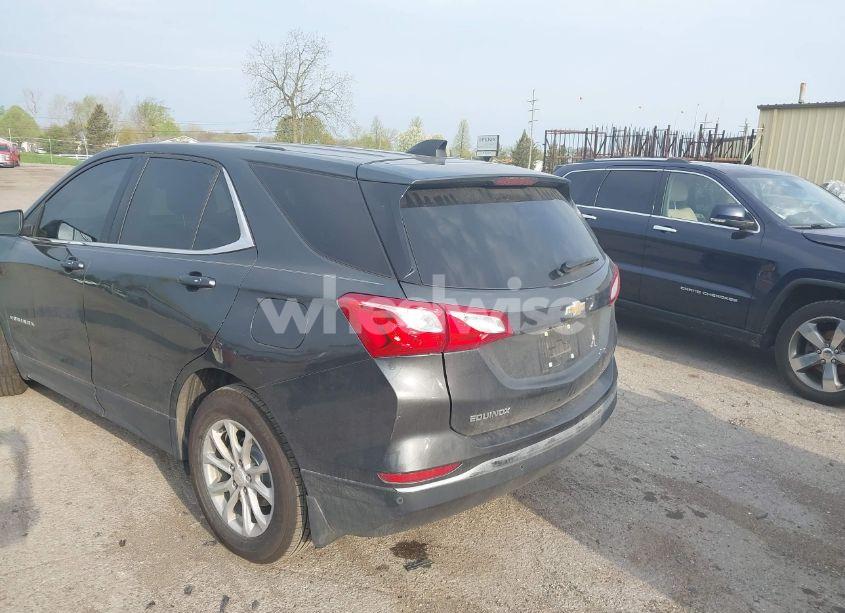 Photo 3 of 2019 Chevrolet Equinox LT (VIN 3GNAXJEV4KL336550)