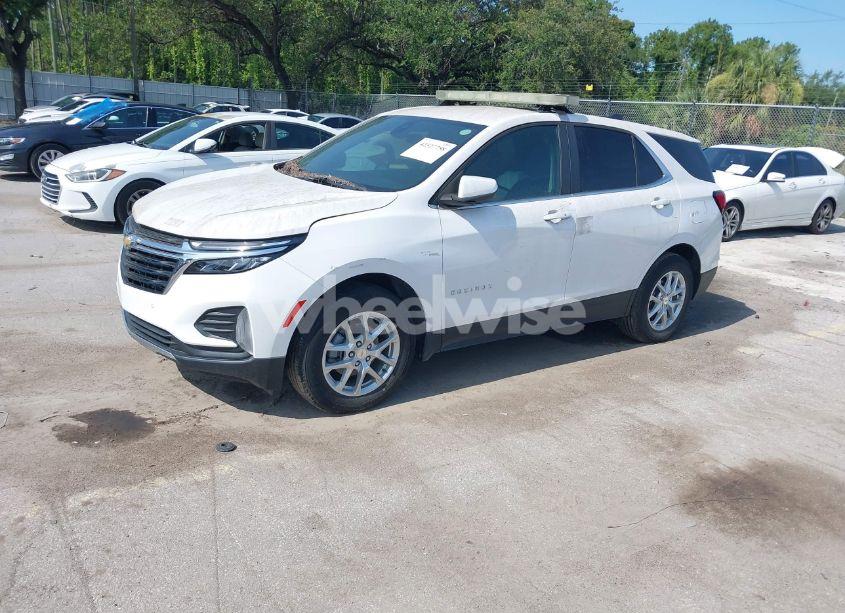 Photo 2 of 2022 Chevrolet Equinox FWD 2FL (VIN 3GNAXJEV4NL133078)
