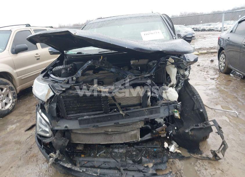 Photo 13 of 2018 Chevrolet Equinox LT (VIN 3GNAXJEV5JL104988)