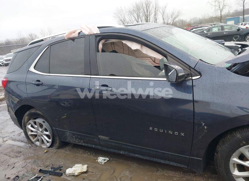 Photo 14 of 2018 Chevrolet Equinox LT (VIN 3GNAXJEV5JL104988)