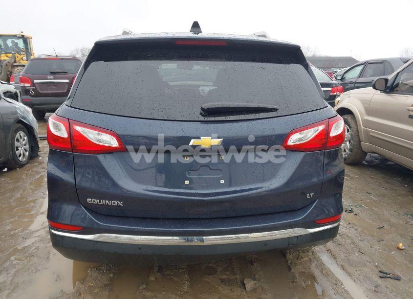 Photo 17 of 2018 Chevrolet Equinox LT (VIN 3GNAXJEV5JL104988)