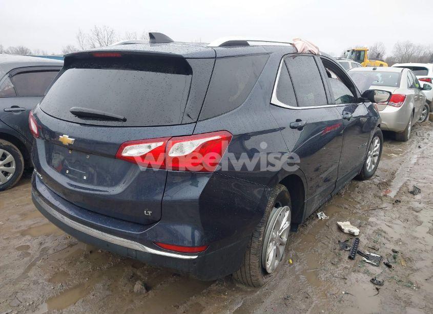 Photo 4 of 2018 Chevrolet Equinox LT (VIN 3GNAXJEV5JL104988)
