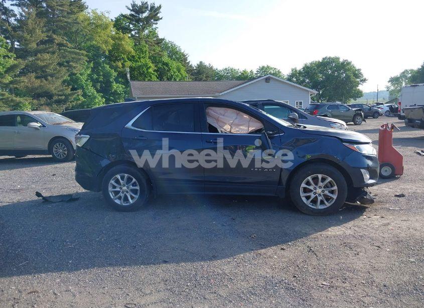 Photo 14 of 2018 Chevrolet Equinox LT (VIN 3GNAXJEV5JL383892)