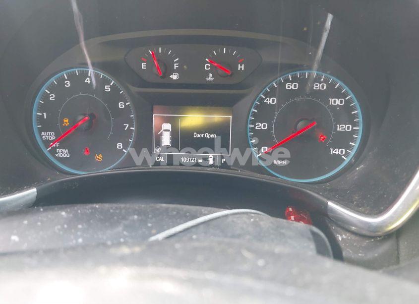 Photo 7 of 2018 Chevrolet Equinox LT (VIN 3GNAXJEV5JL383892)