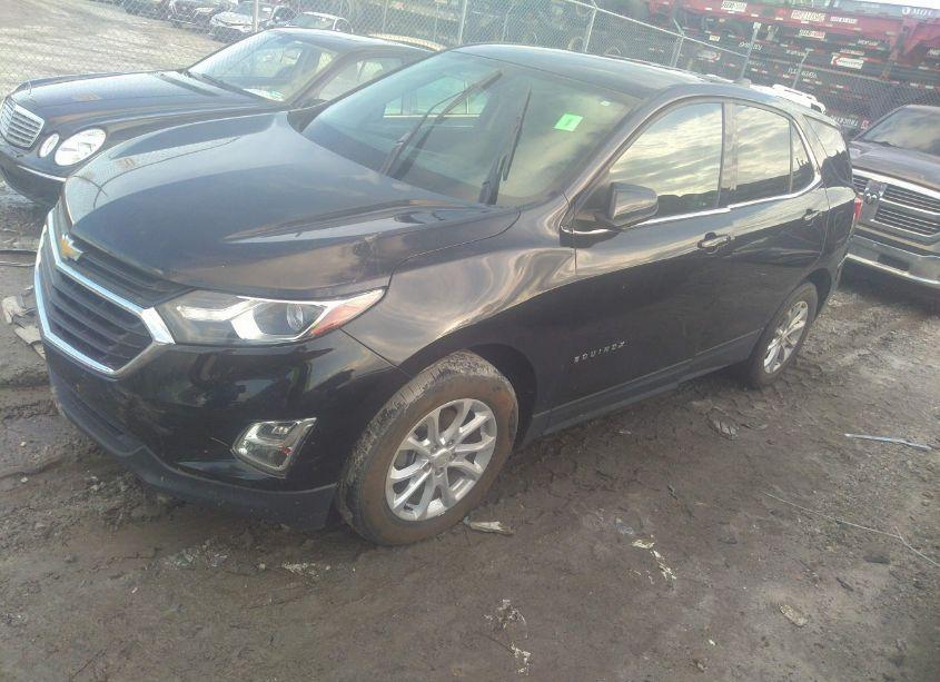 Photo 2 of 2018 Chevrolet Equinox LT (VIN 3GNAXJEV5JL397548)