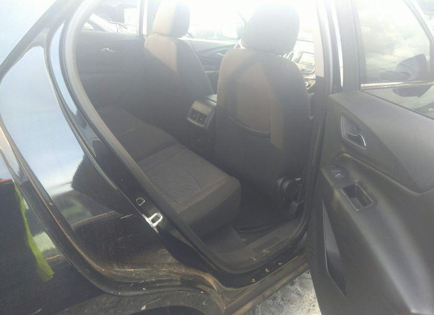 Photo 8 of 2018 Chevrolet Equinox LT (VIN 3GNAXJEV5JL397548)