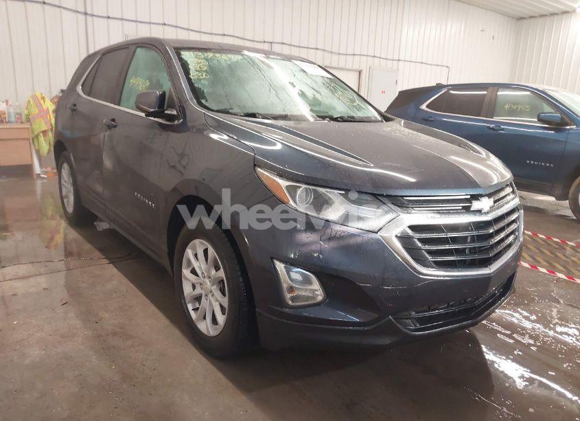 2018 Chevrolet Equinox LT (VIN 3GNAXJEV5JS528080) main photo