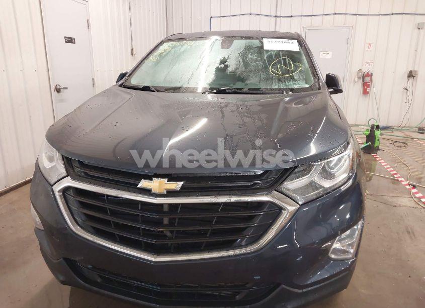Photo 12 of 2018 Chevrolet Equinox LT (VIN 3GNAXJEV5JS528080)