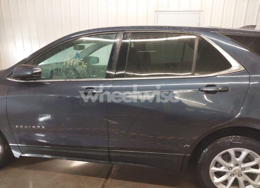 Photo 14 of 2018 Chevrolet Equinox LT (VIN 3GNAXJEV5JS528080)