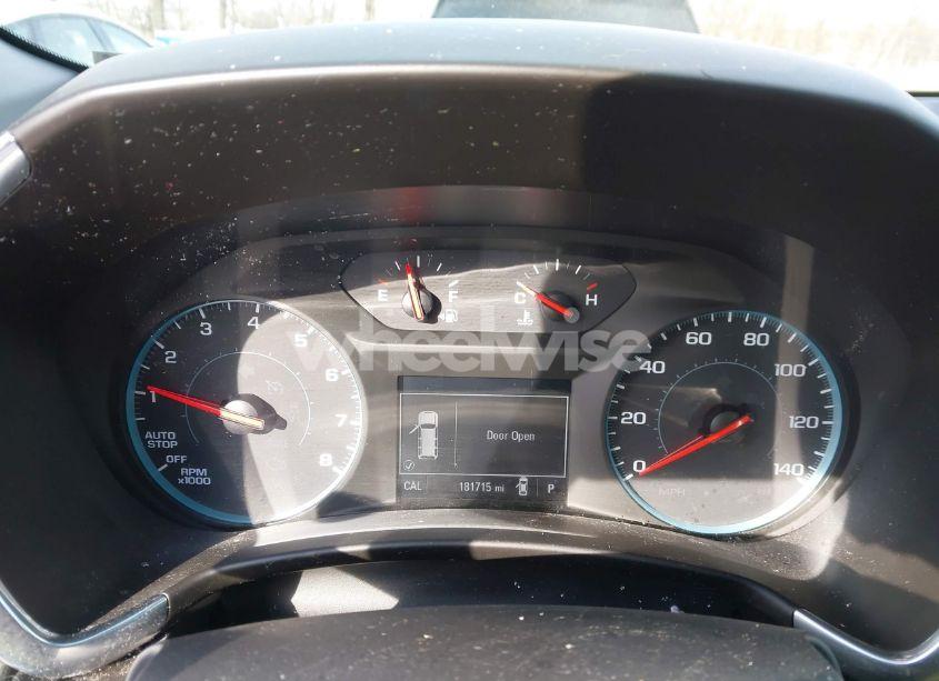 Photo 7 of 2018 Chevrolet Equinox LT (VIN 3GNAXJEV5JS528080)