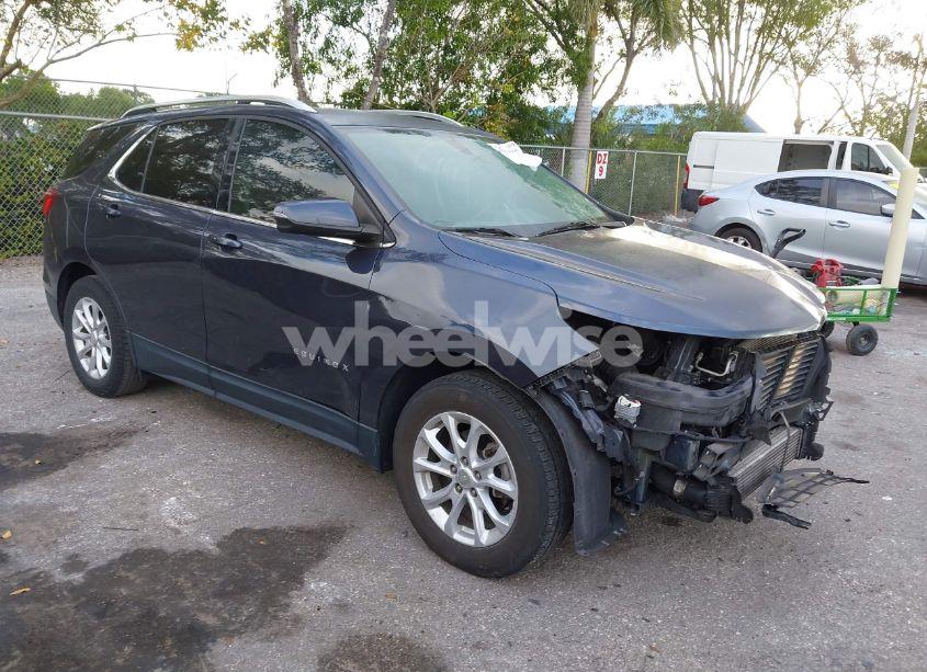 2018 Chevrolet Equinox LT (VIN 3GNAXJEV5JS560592) main photo