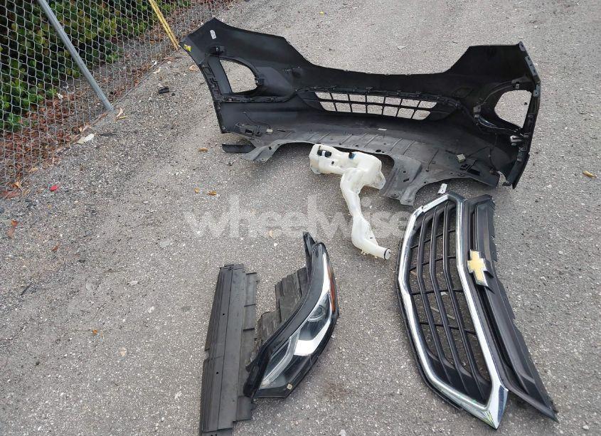 Photo 12 of 2018 Chevrolet Equinox LT (VIN 3GNAXJEV5JS560592)