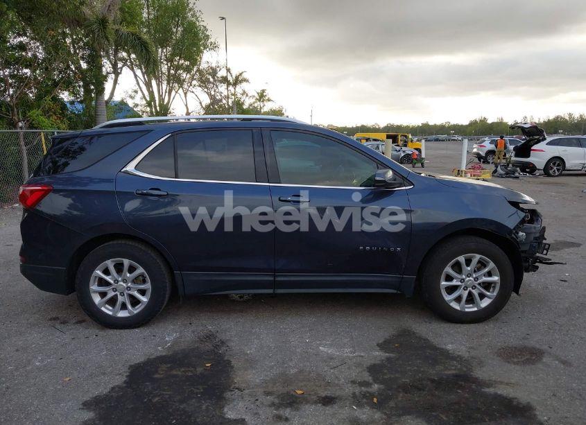 Photo 14 of 2018 Chevrolet Equinox LT (VIN 3GNAXJEV5JS560592)