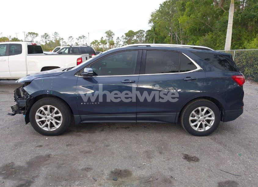 Photo 15 of 2018 Chevrolet Equinox LT (VIN 3GNAXJEV5JS560592)