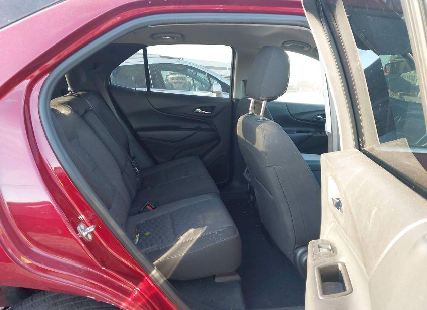 Photo 8 of 2018 Chevrolet Equinox LT (VIN 3GNAXJEV5JS562536)