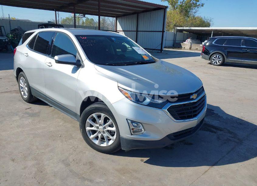 2018 Chevrolet Equinox LT (VIN 3GNAXJEV5JS564190) main photo