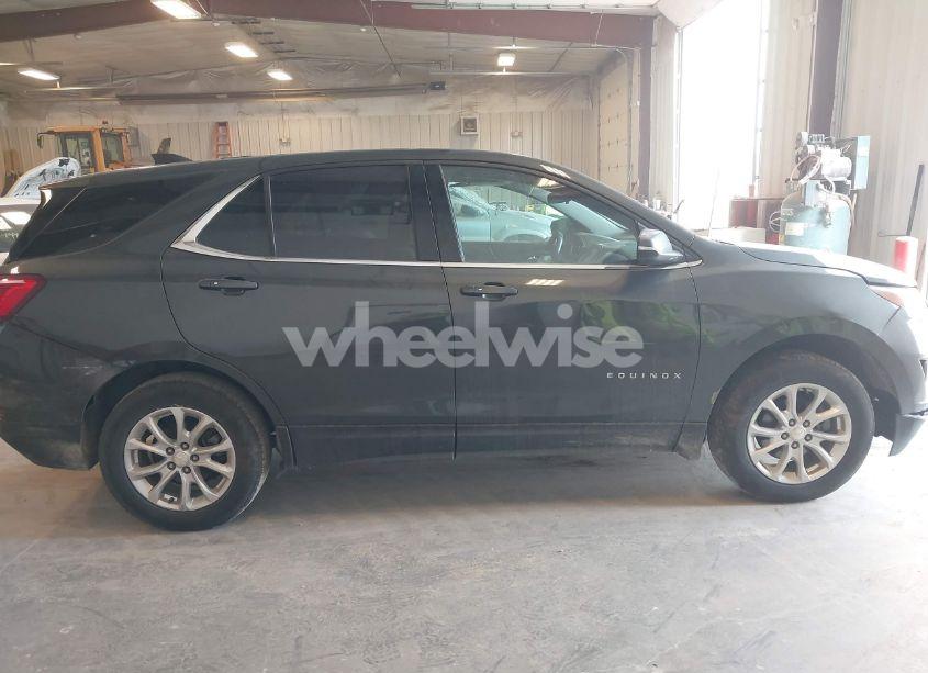 Photo 13 of 2018 Chevrolet Equinox LT (VIN 3GNAXJEV5JS569101)
