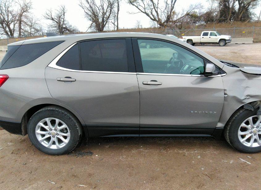 Photo 13 of 2018 Chevrolet Equinox LT (VIN 3GNAXJEV5JS611721)