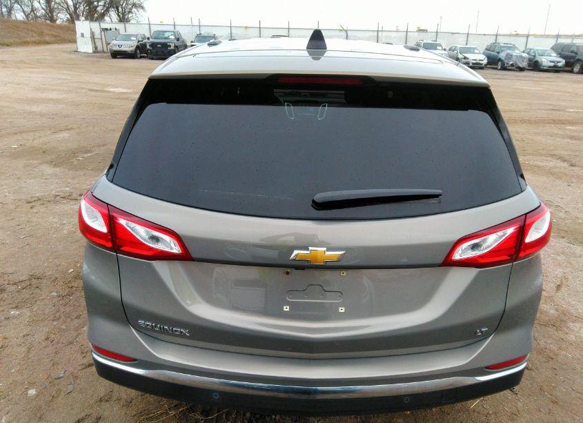 Photo 16 of 2018 Chevrolet Equinox LT (VIN 3GNAXJEV5JS611721)