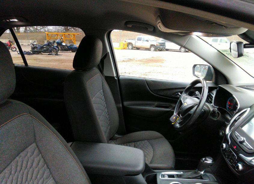 Photo 5 of 2018 Chevrolet Equinox LT (VIN 3GNAXJEV5JS611721)