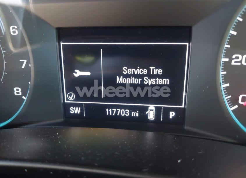 Photo 15 of 2018 Chevrolet Equinox LT (VIN 3GNAXJEV5JS634061)