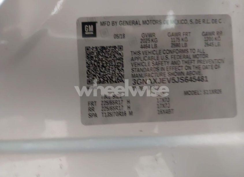 Photo 9 of 2018 Chevrolet Equinox LT (VIN 3GNAXJEV5JS645481)