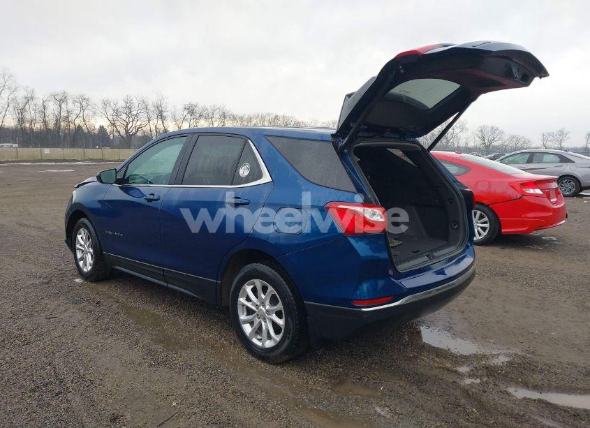 Photo 3 of 2020 Chevrolet Equinox FWD 2FL (VIN 3GNAXJEV5LL220436)