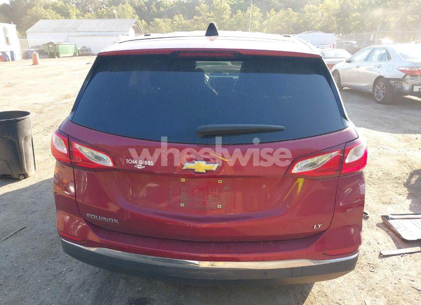 Photo 16 of 2018 Chevrolet Equinox LT (VIN 3GNAXJEV6JL103302)