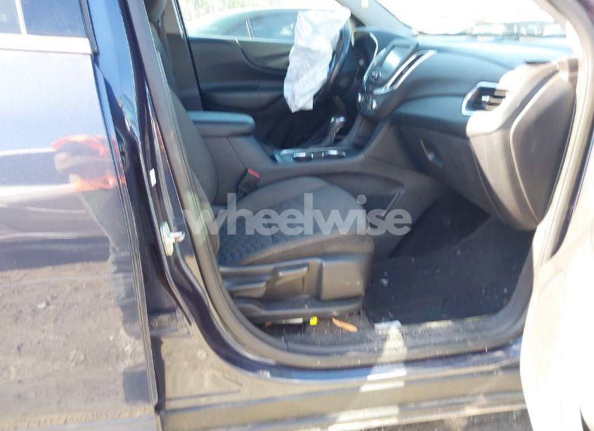 Photo 5 of 2018 Chevrolet Equinox LT (VIN 3GNAXJEV6JL314922)