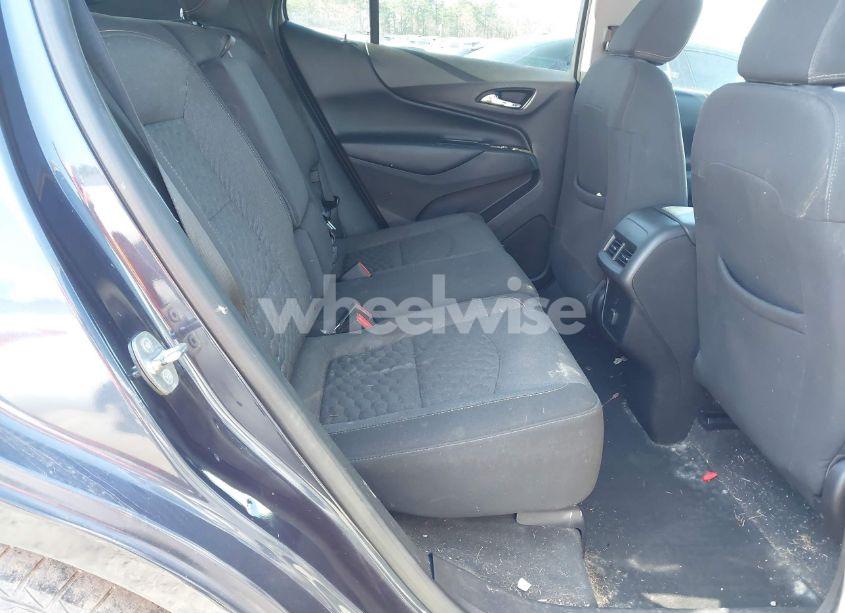 Photo 8 of 2018 Chevrolet Equinox LT (VIN 3GNAXJEV6JL314922)