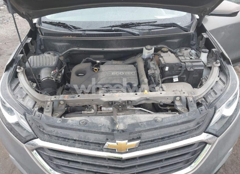 Photo 10 of 2018 Chevrolet Equinox LT (VIN 3GNAXJEV6JS593245)